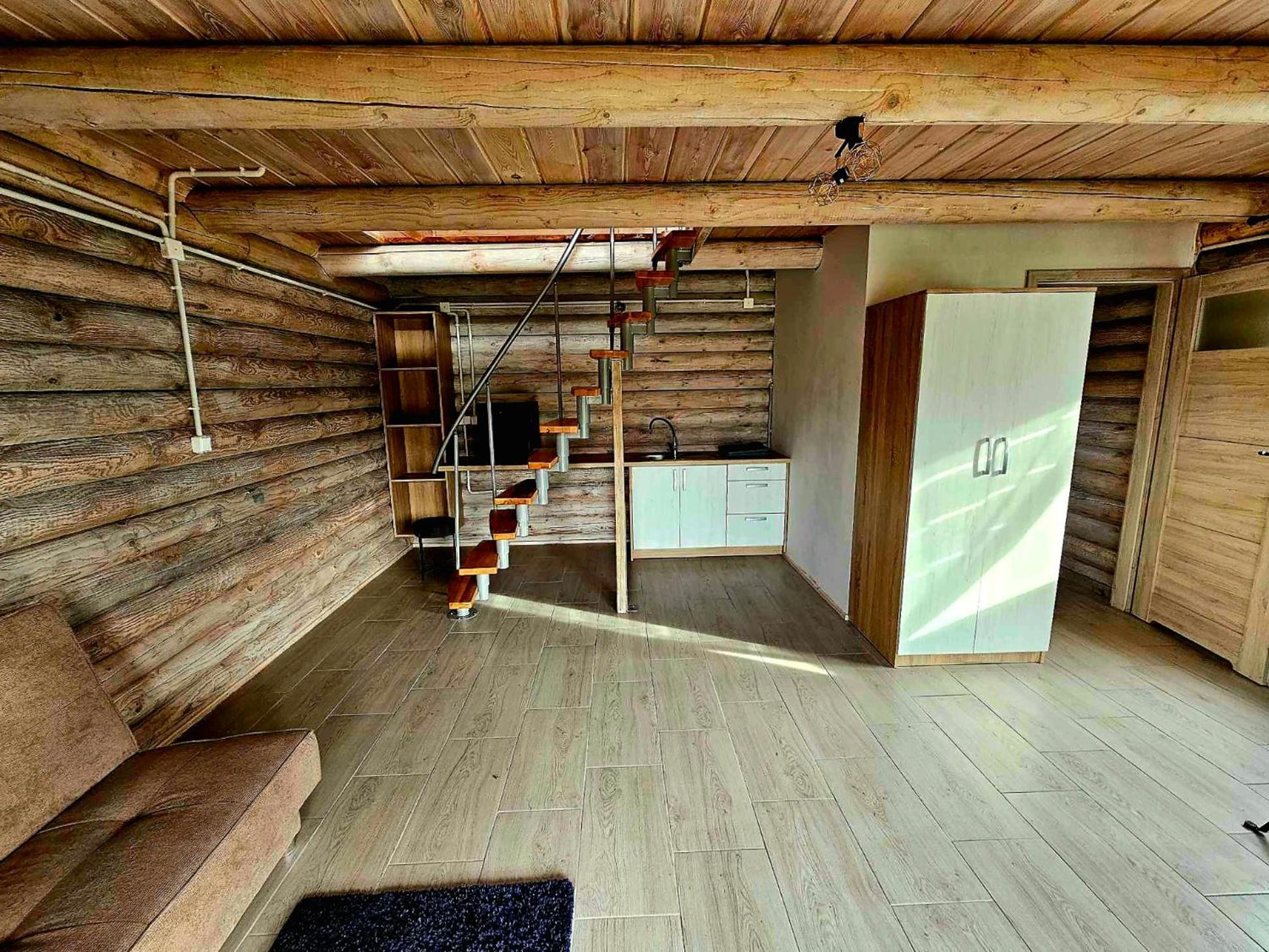 Gosciniec Kukle Bed & Breakfast Bagian luar foto