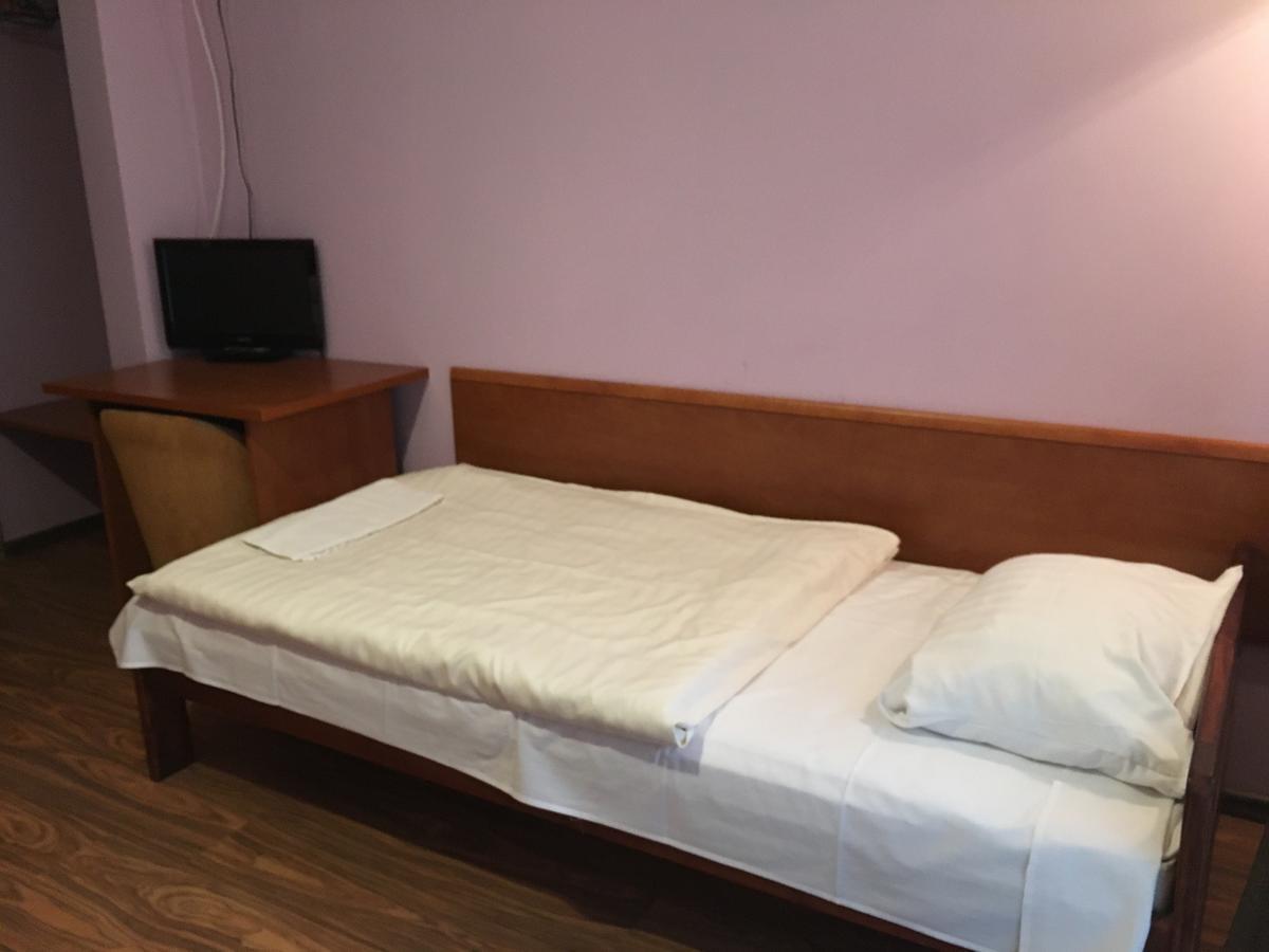 Gosciniec Kukle Bed & Breakfast Bagian luar foto