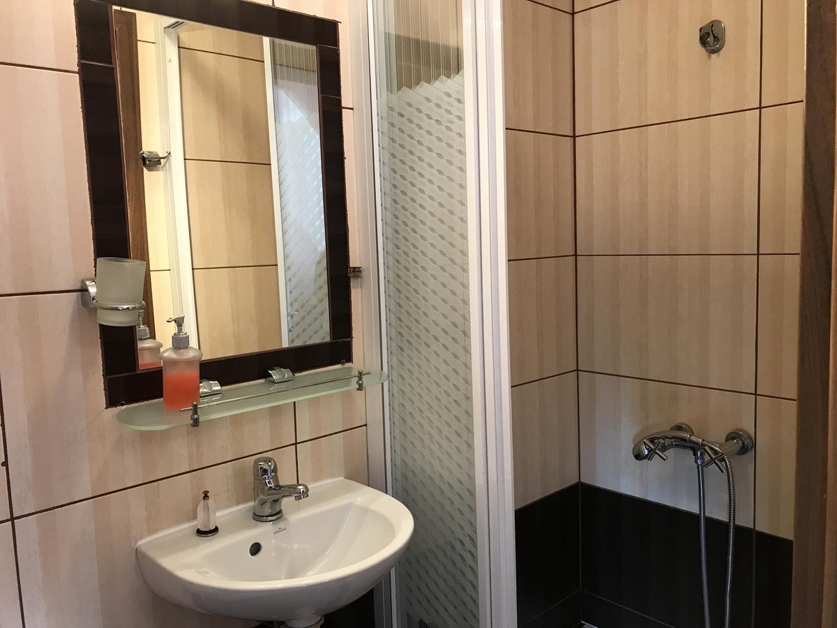 Gosciniec Kukle Bed & Breakfast Bagian luar foto