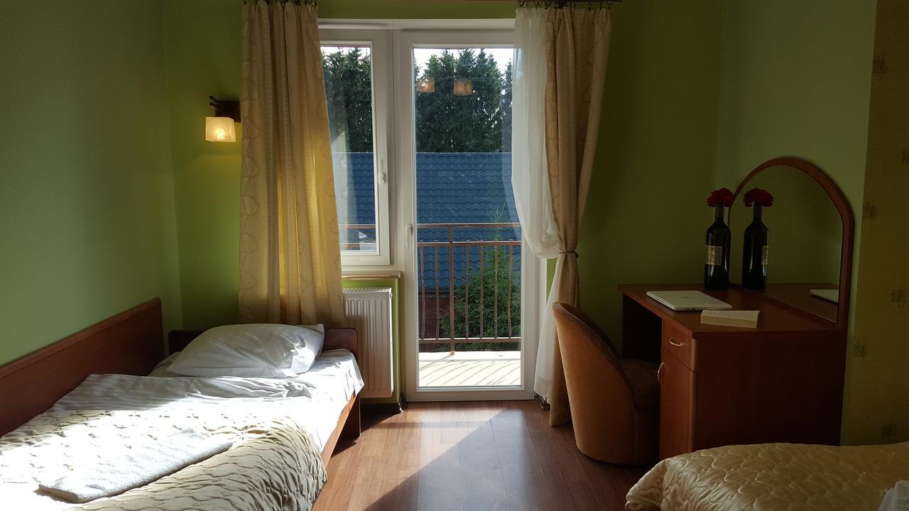Gosciniec Kukle Bed & Breakfast Bagian luar foto